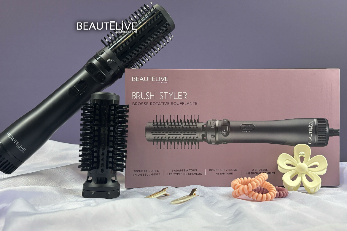 Brosse rotative soufflante